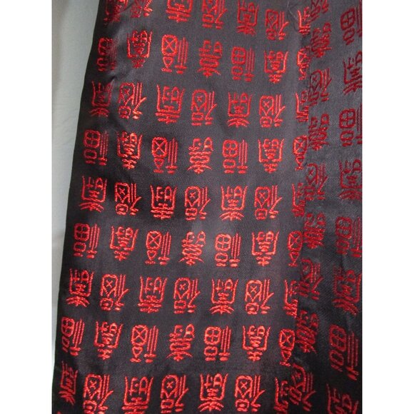 Kimono Style Robe Black Red Hanzi Funan Fu No Label Vintage EUC Sash Included - Picture 8 of 16